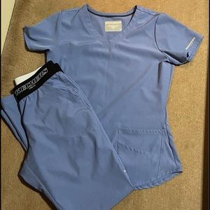 Skechers Scrubs size small worn once